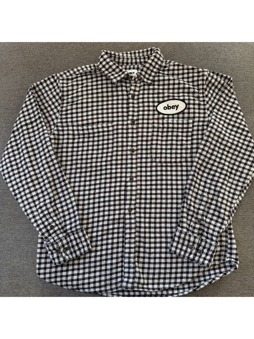 OBEY Men's Plaid Flannel Shirt Large Oval Logo Patch Black White Red Cotton Y2K